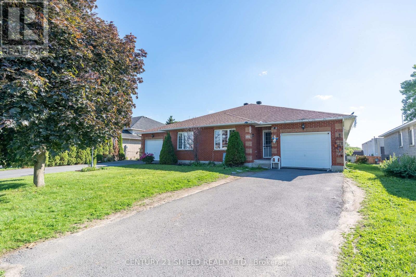 170 HERITAGE PLACE - 2