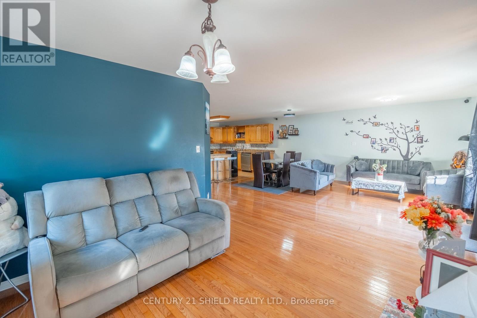 170 HERITAGE PLACE - 24