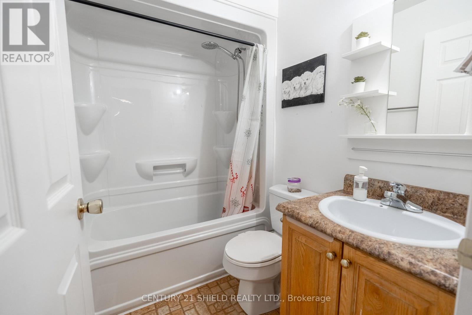 170 HERITAGE PLACE - 26