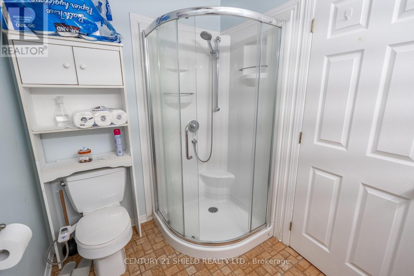 170 HERITAGE PLACE - 28