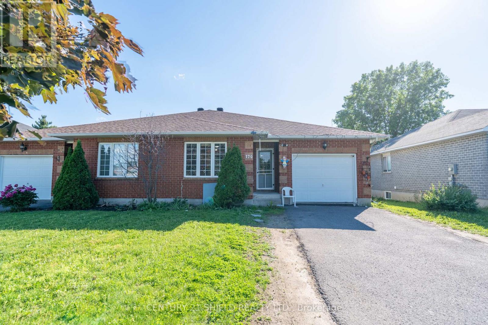 170 HERITAGE PLACE - 3
