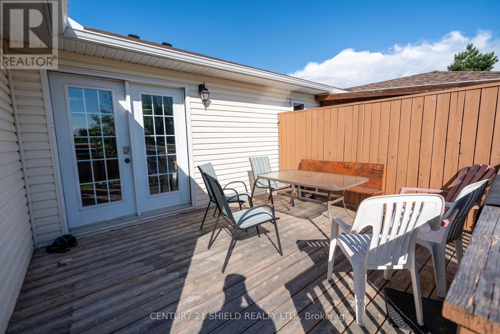 170 HERITAGE PLACE - 7
