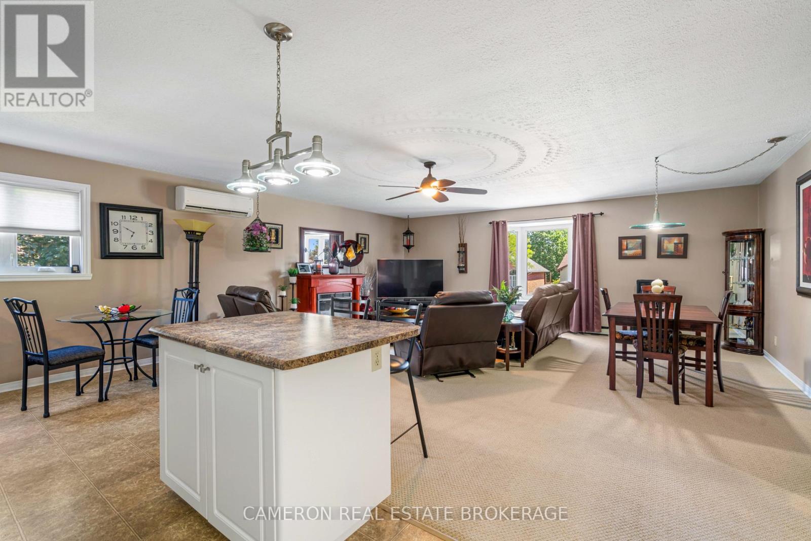 1368 PATRICIA PLACE - 16
