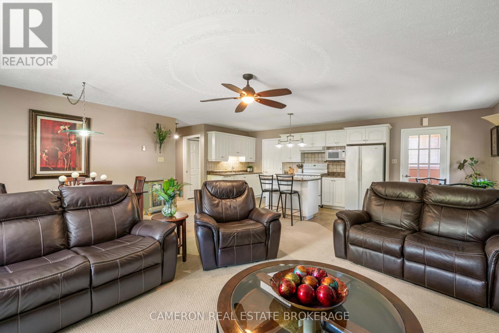 1368 PATRICIA PLACE - 18