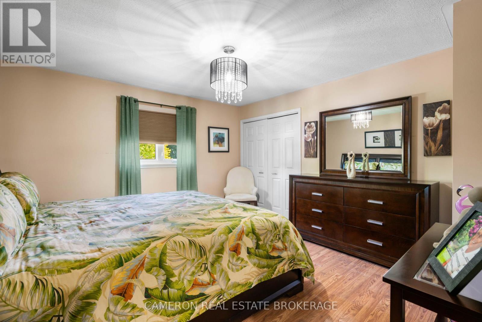 1368 PATRICIA PLACE - 19