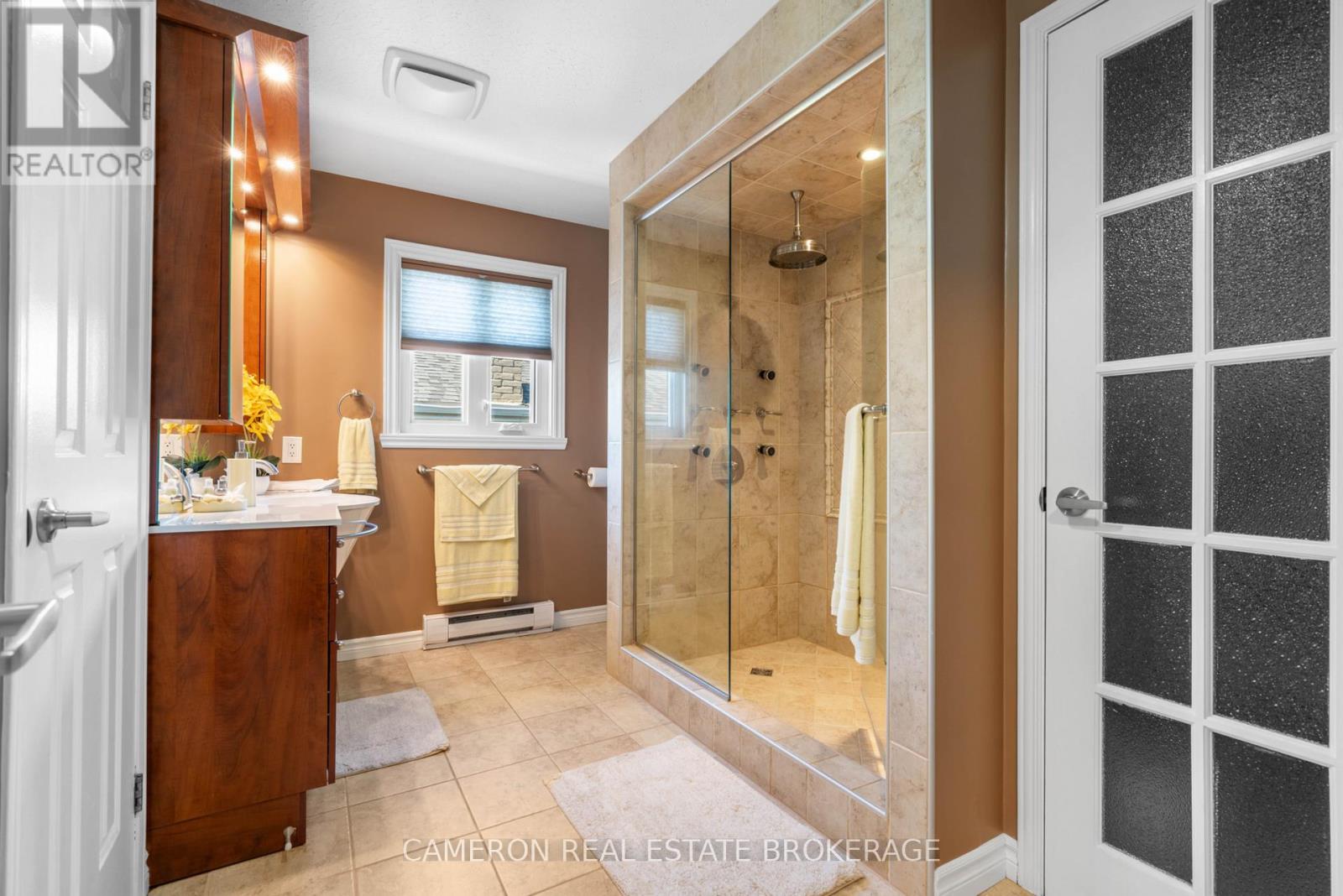 1368 PATRICIA PLACE - 24