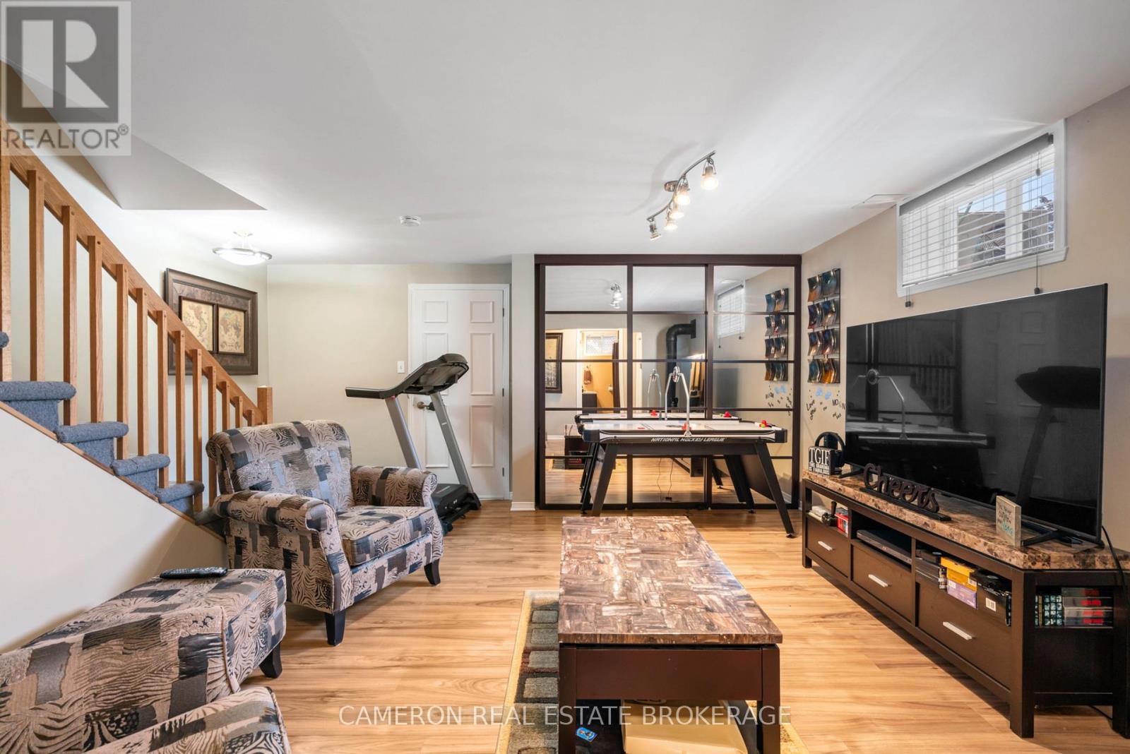 1368 PATRICIA PLACE - 26