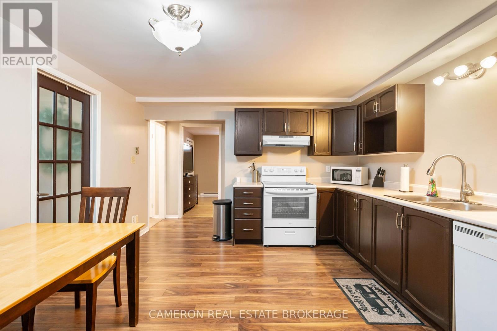 1368 PATRICIA PLACE - 29