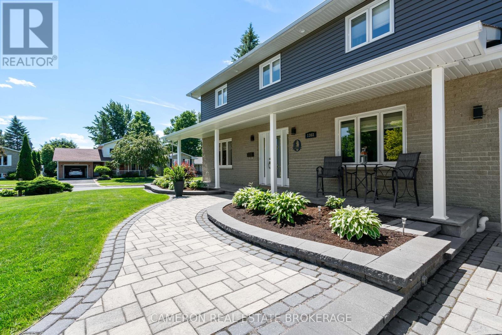 1368 PATRICIA PLACE - 3