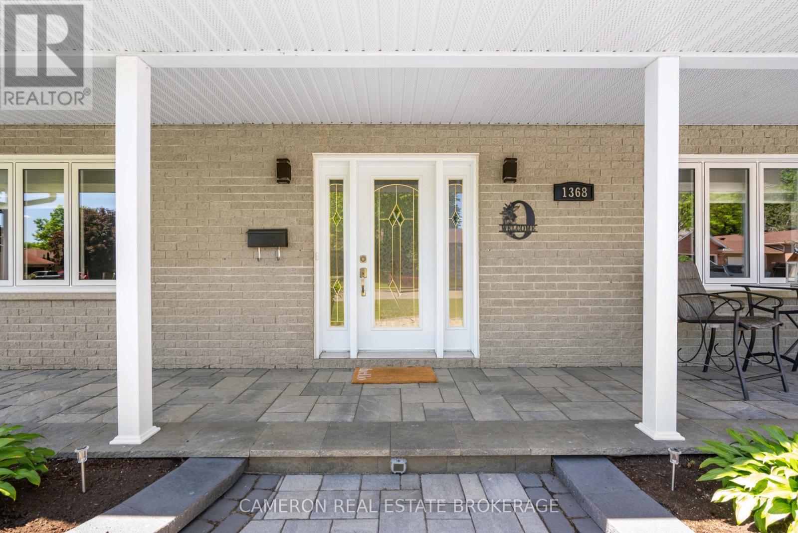 1368 PATRICIA PLACE - 4
