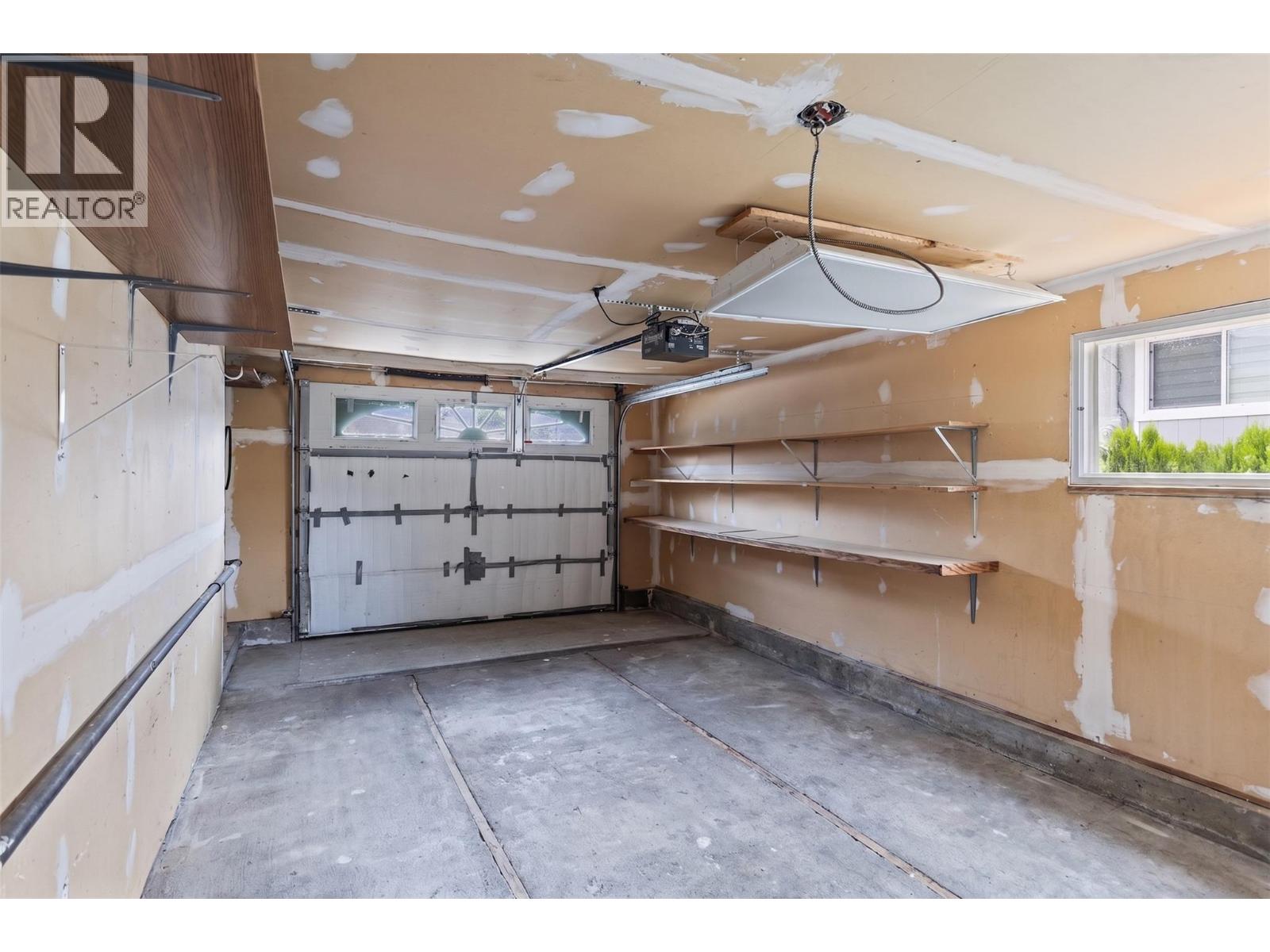 7816 89th Street, Osoyoos