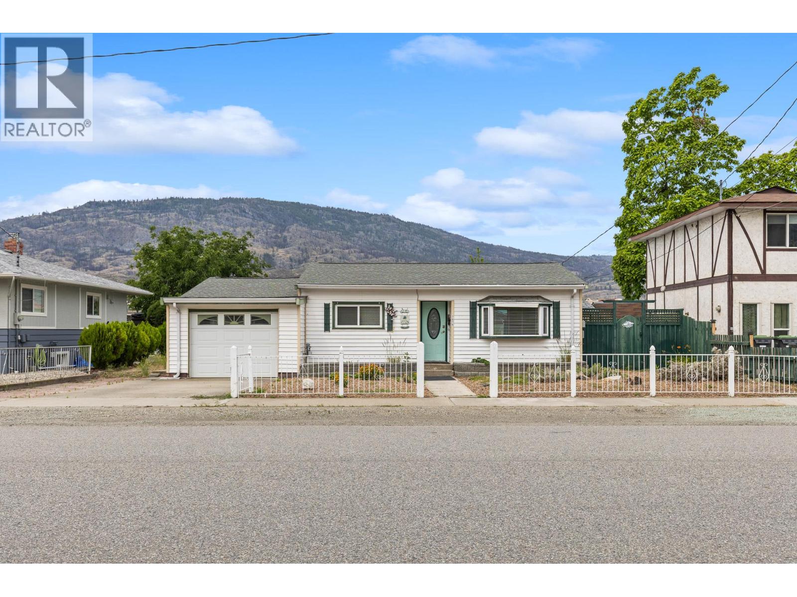 7816 89th Street, Osoyoos
