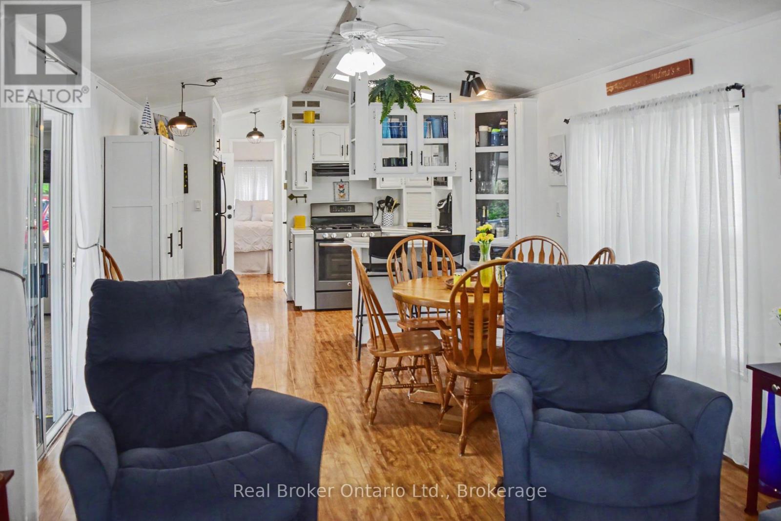 #M29 13 SOUTHLINE AVENUE - Image 20
