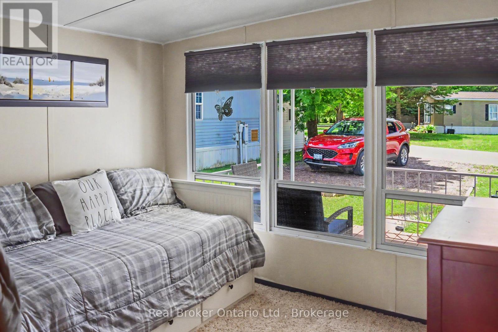 #M29 13 SOUTHLINE AVENUE - Image 22