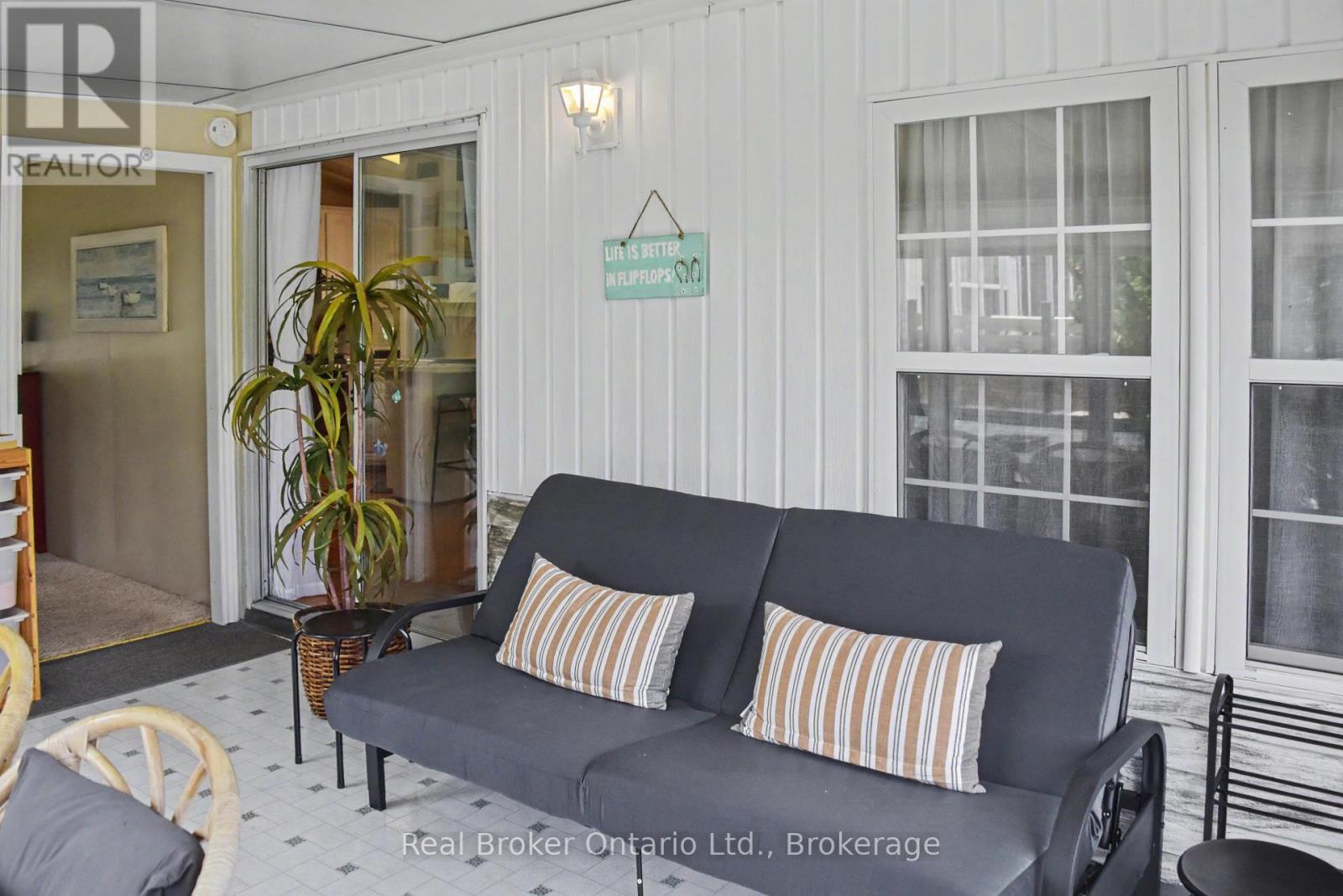 #M29 13 SOUTHLINE AVENUE - Image 24