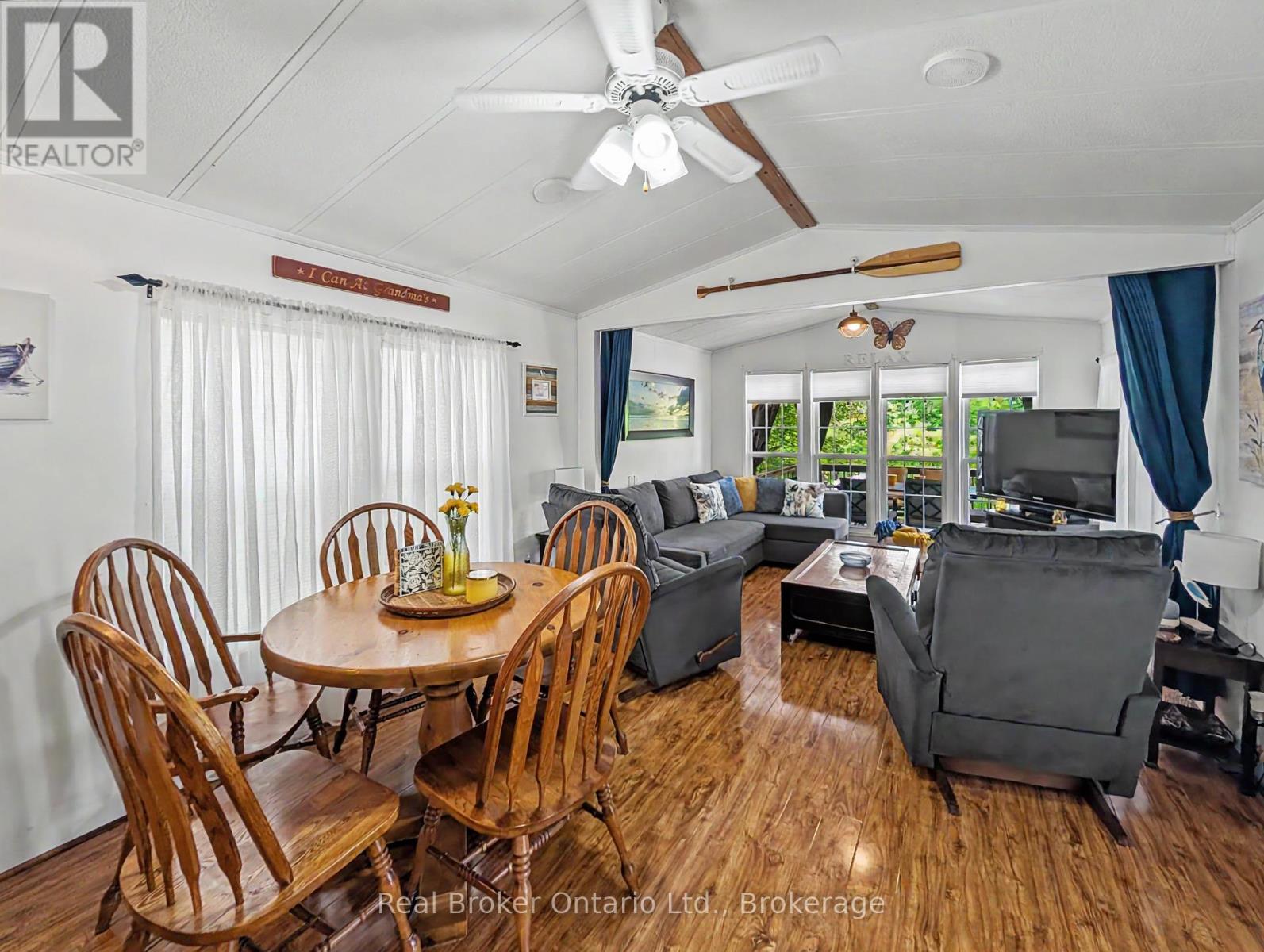 #M29 13 SOUTHLINE AVENUE - Image 30