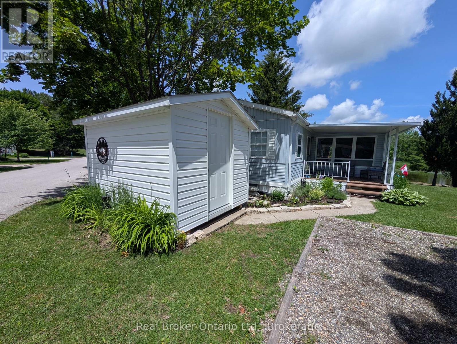#M29 13 SOUTHLINE AVENUE - Image 40