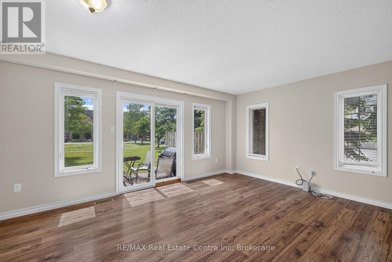#37 30 VAUGHAN STREET - 13
