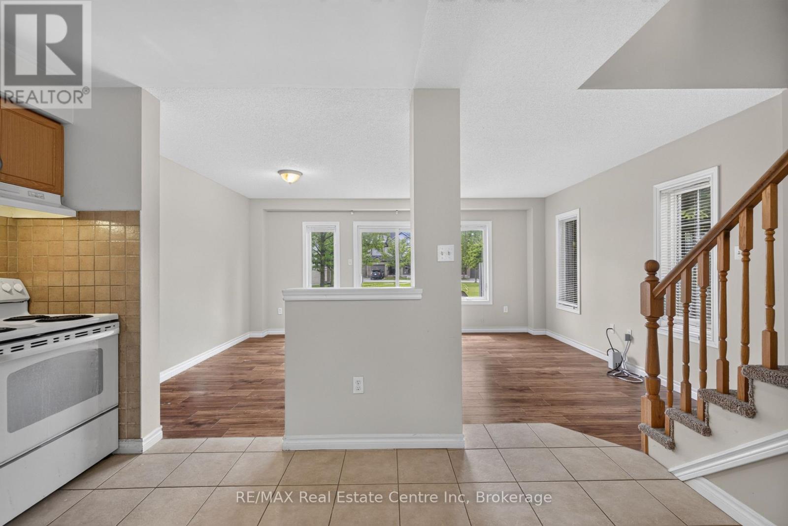 #37 30 VAUGHAN STREET - 16