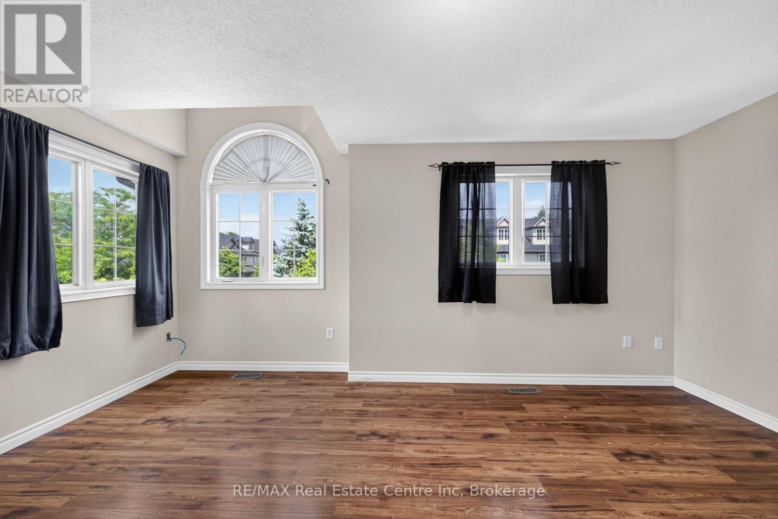 #37 30 VAUGHAN STREET - 24