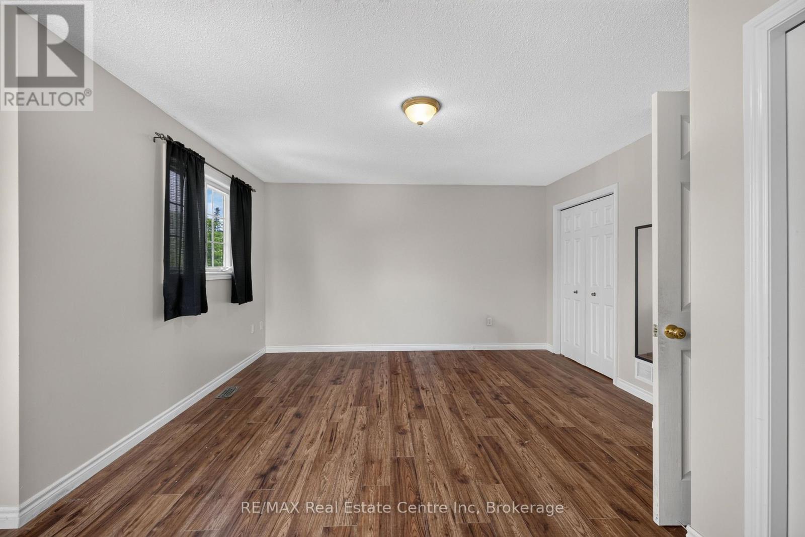 #37 30 VAUGHAN STREET - 26