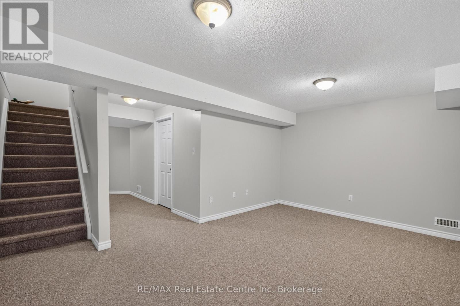 #37 30 VAUGHAN STREET - 33