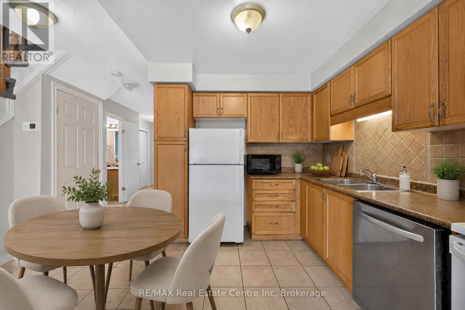 #37 30 VAUGHAN STREET - 9