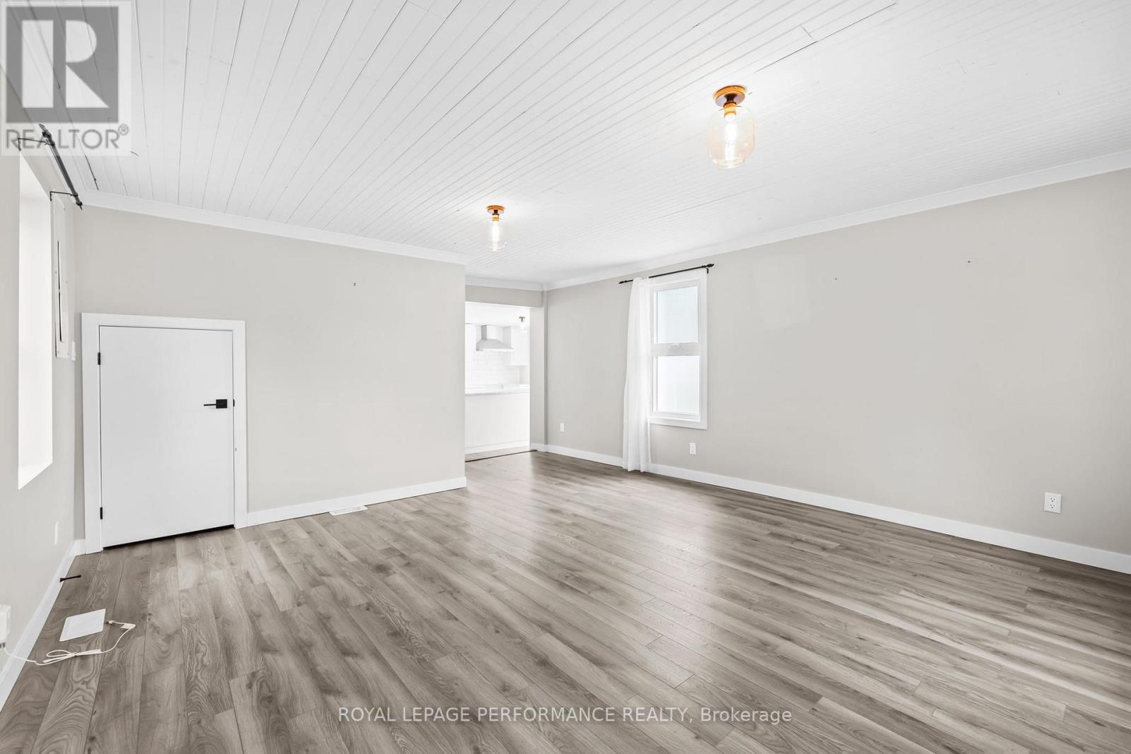 6 SPRING STREET - 15