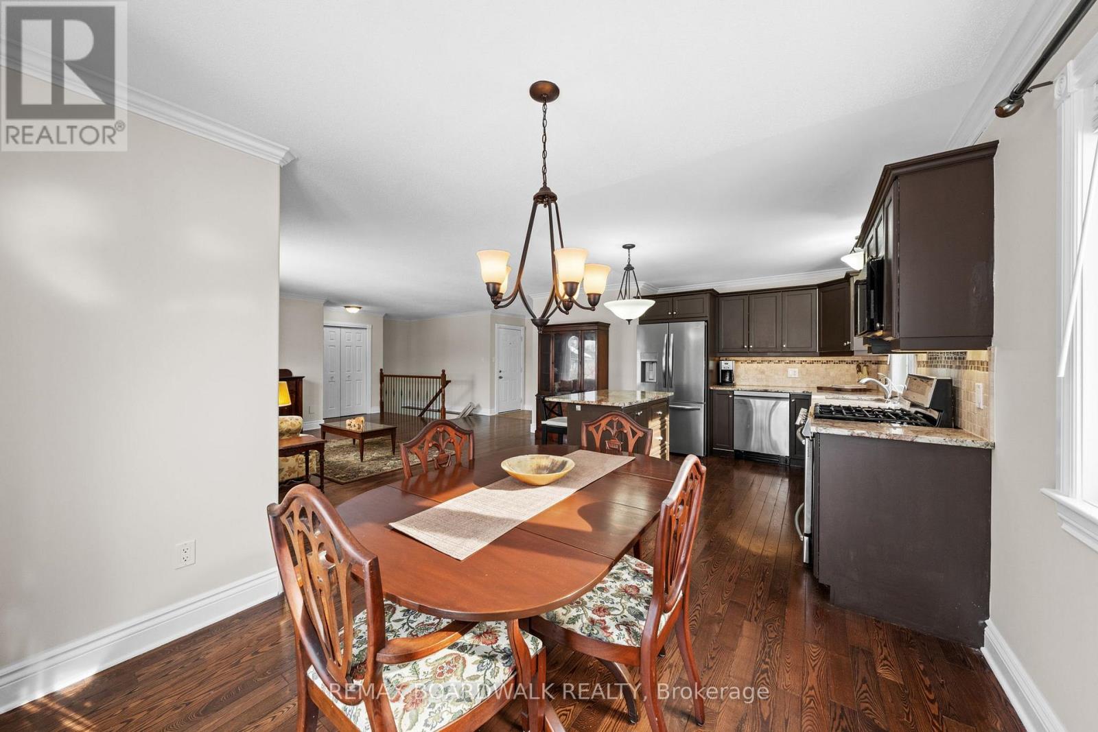 110 TEMPLETON COURT - 14