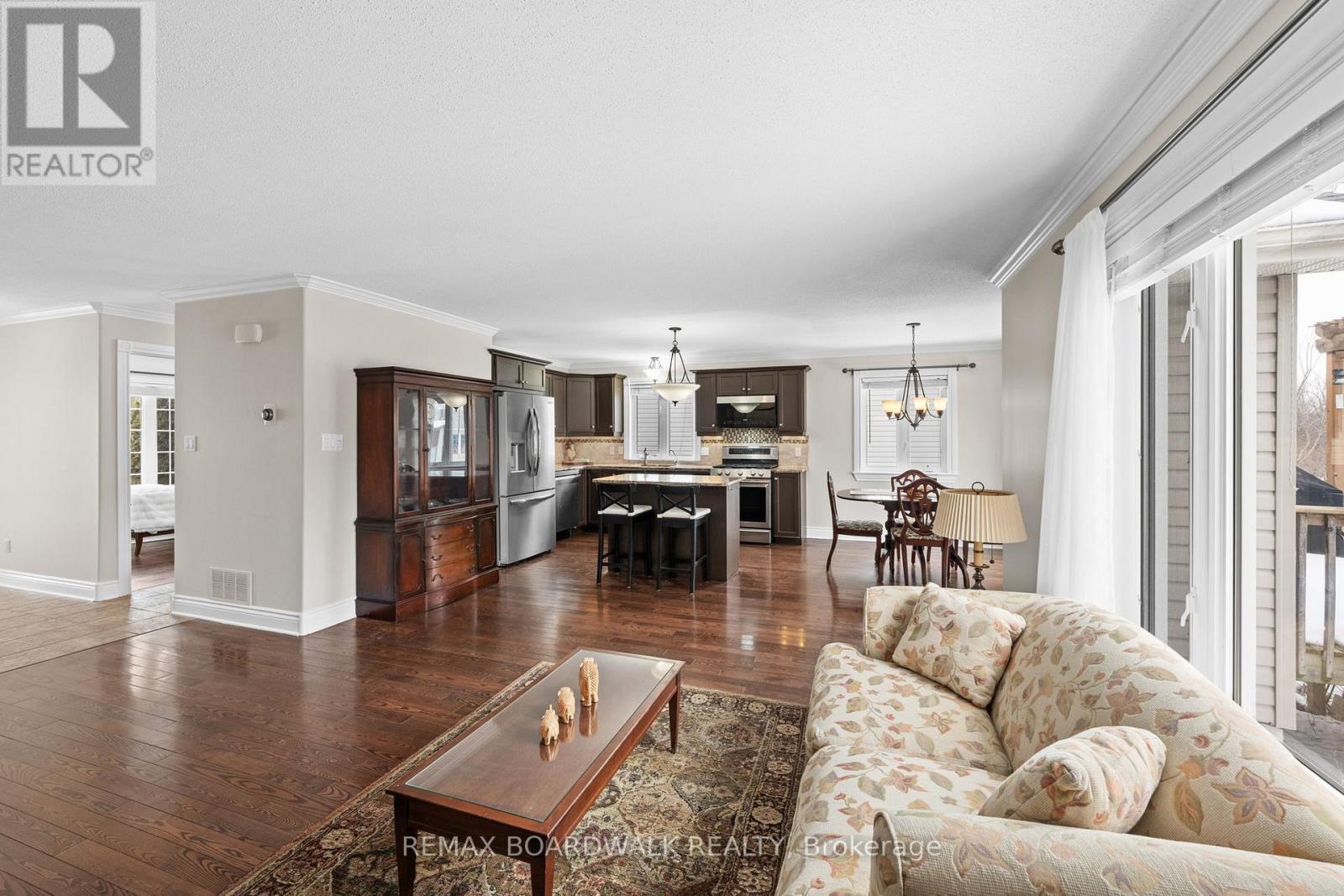 110 TEMPLETON COURT - 4