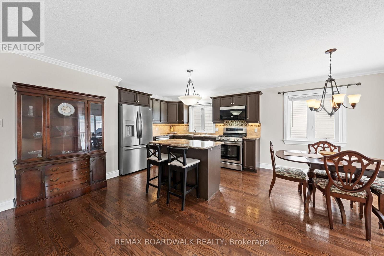 110 TEMPLETON COURT - 8