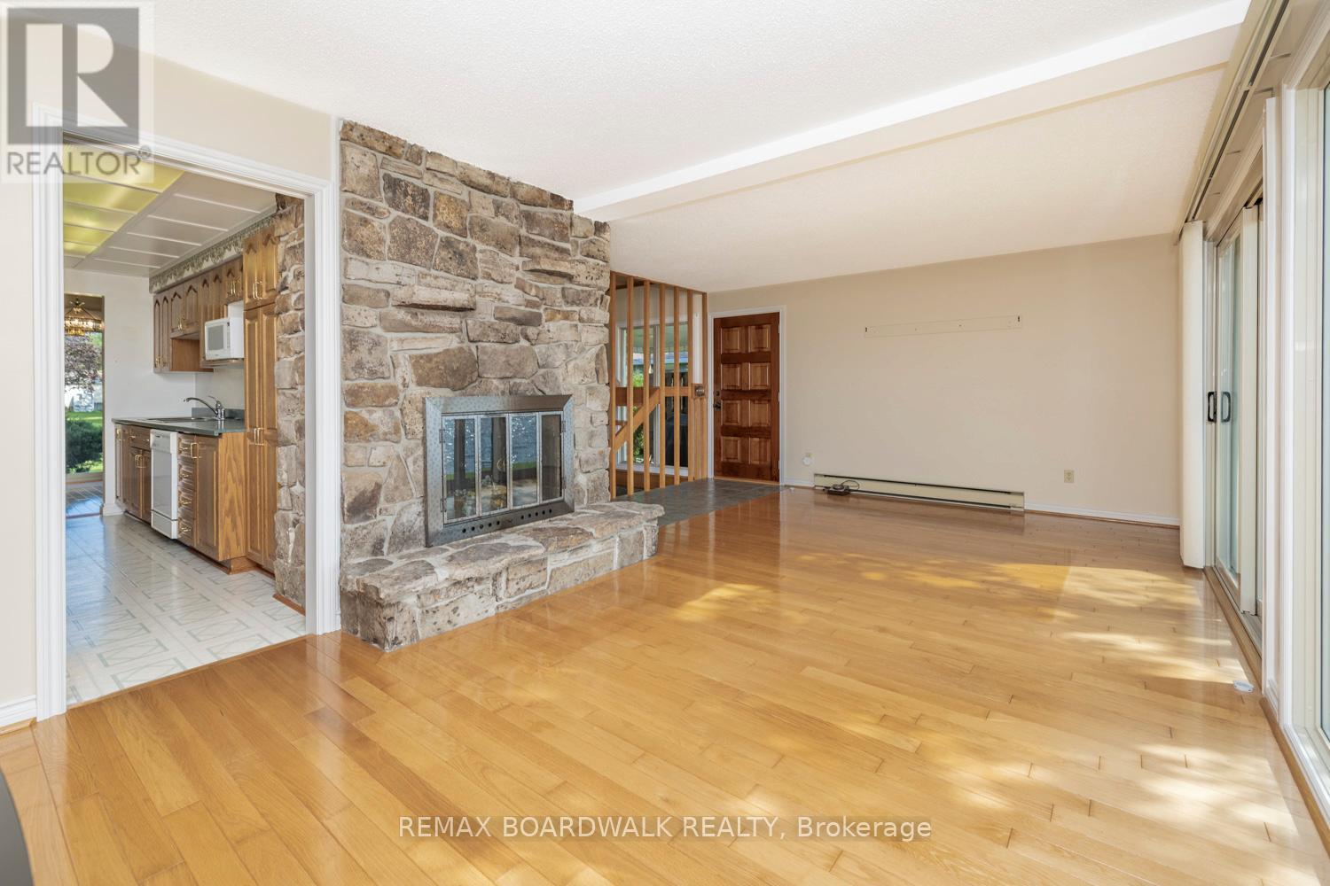 104 AVENUE 4A - Image 17
