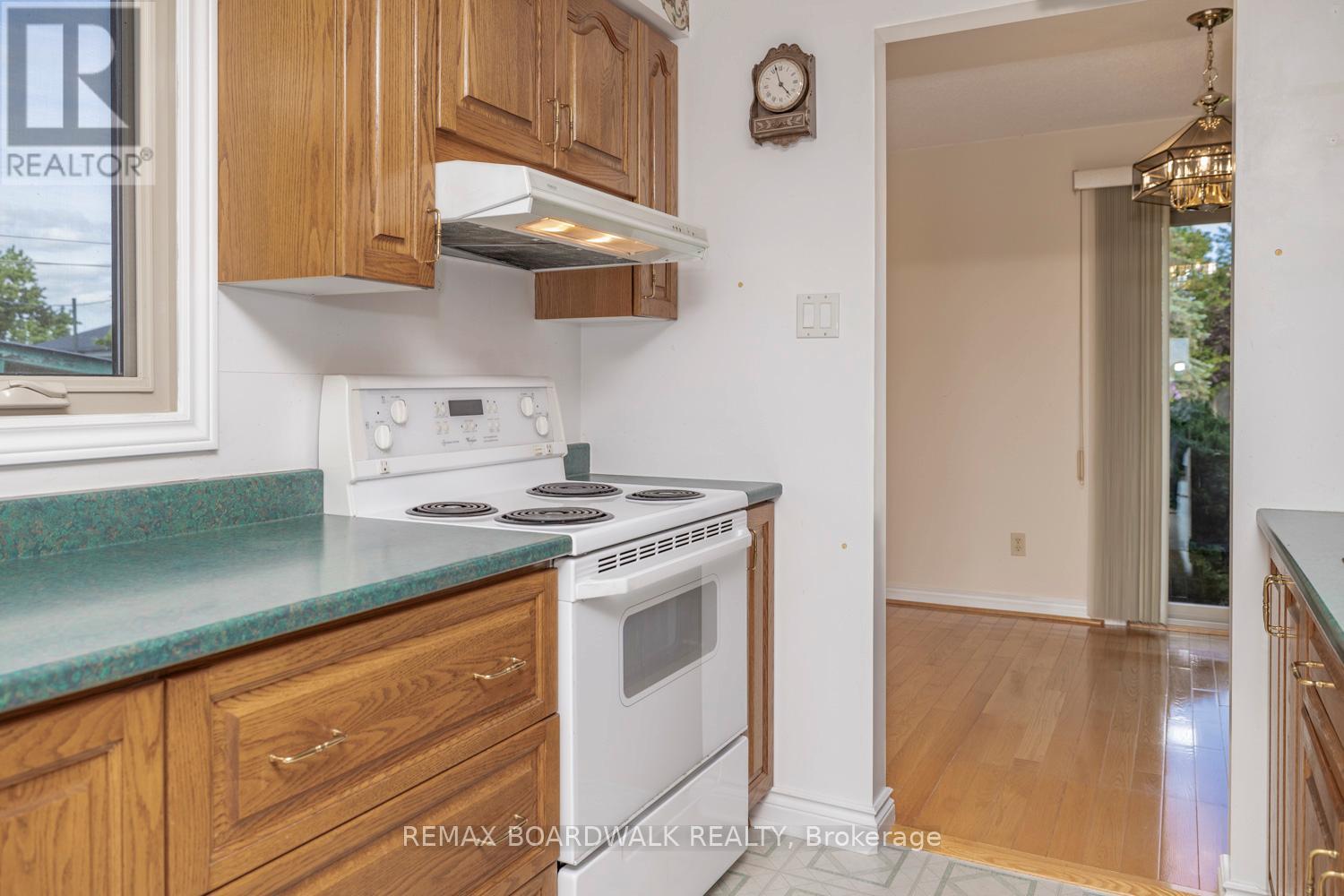 104 AVENUE 4A - Image 21