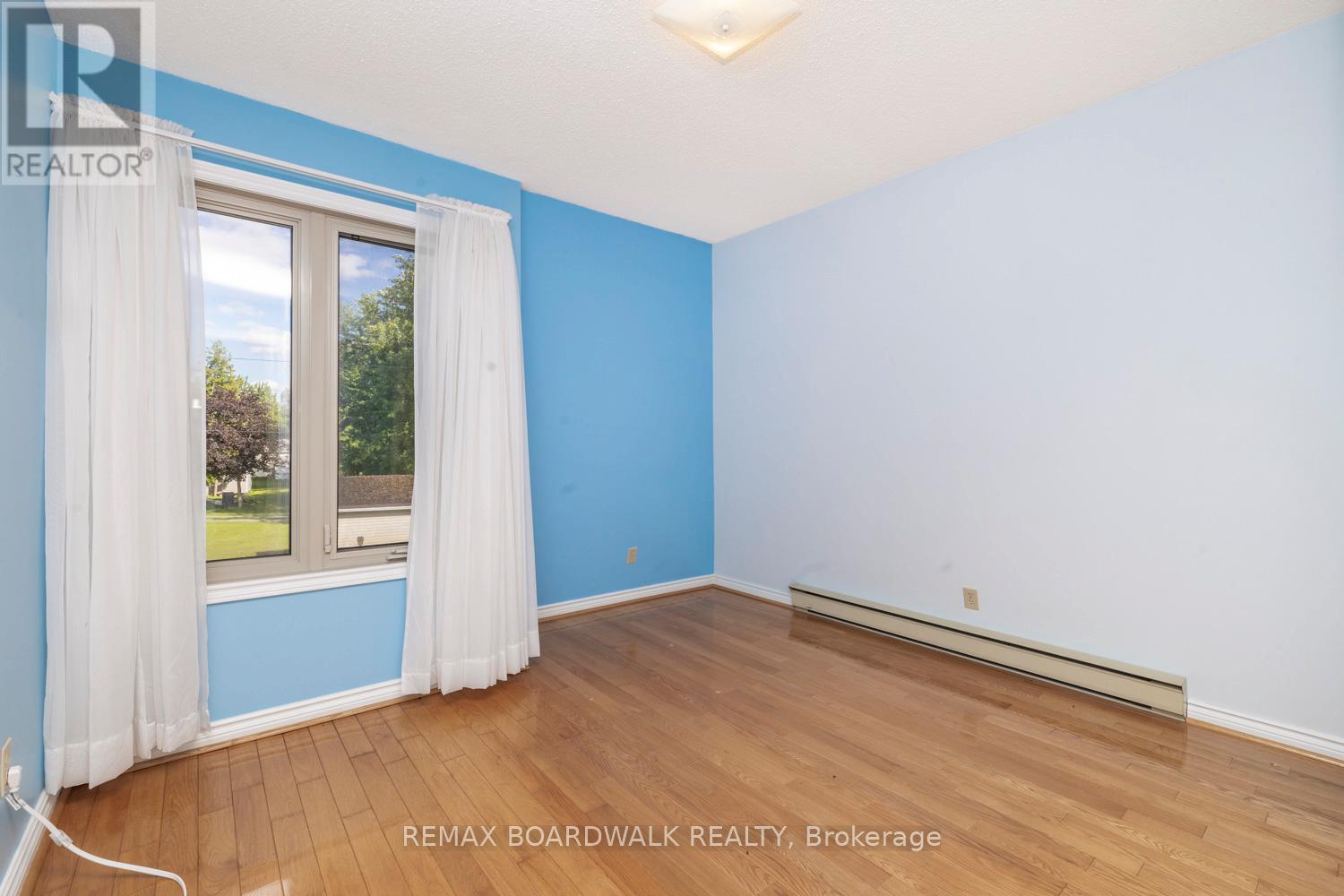 104 AVENUE 4A - Image 35
