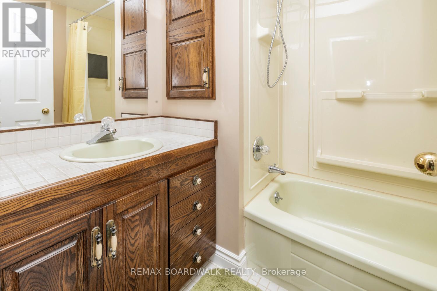 104 AVENUE 4A - Image 40