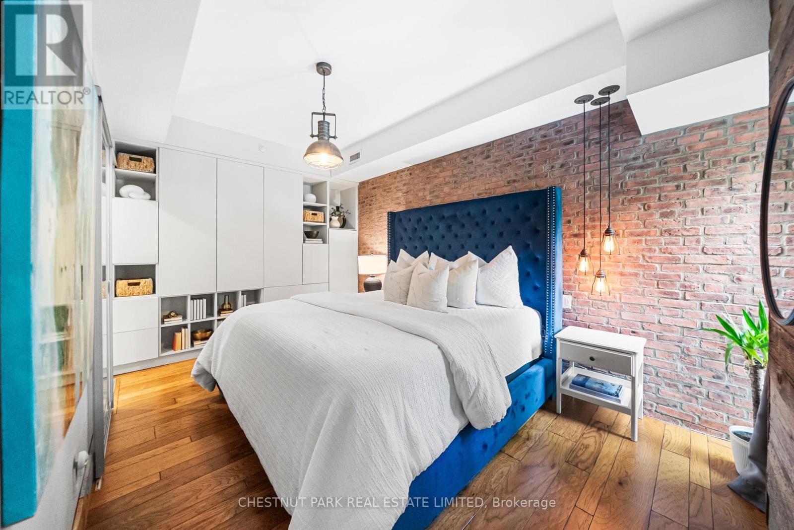 #107 150 HOMEWOOD AVENUE - 25