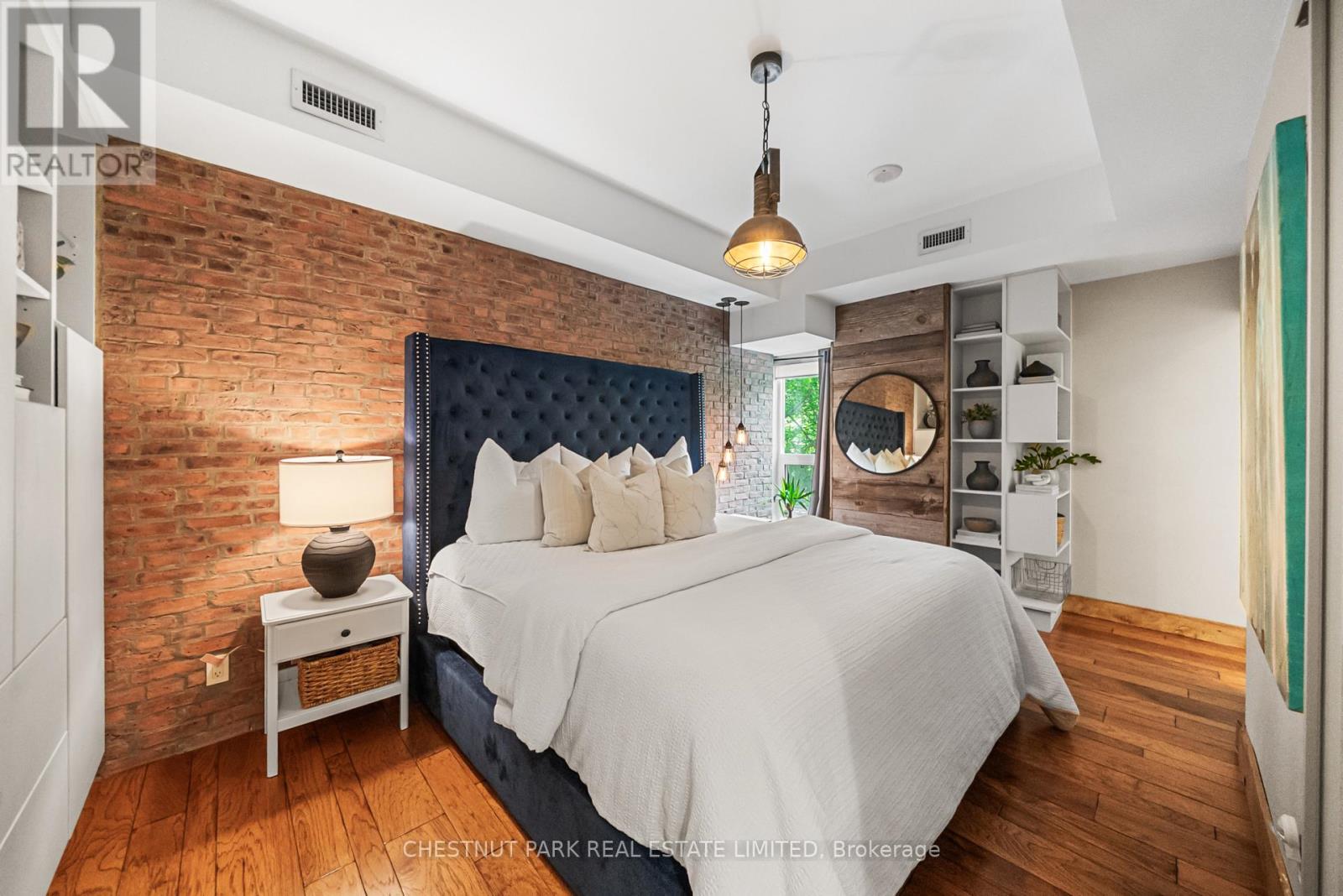 #107 150 HOMEWOOD AVENUE - 26