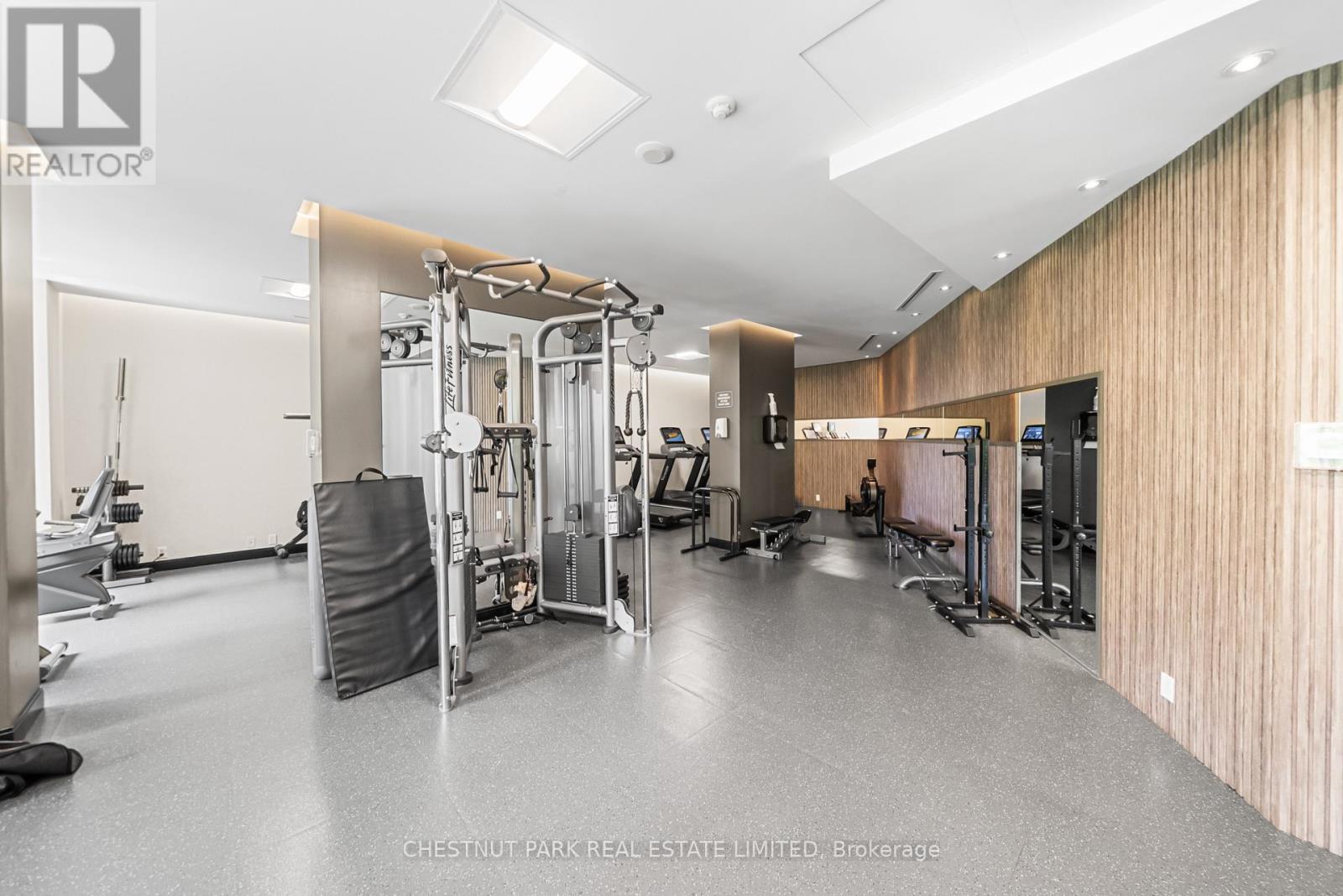 #107 150 HOMEWOOD AVENUE - 40