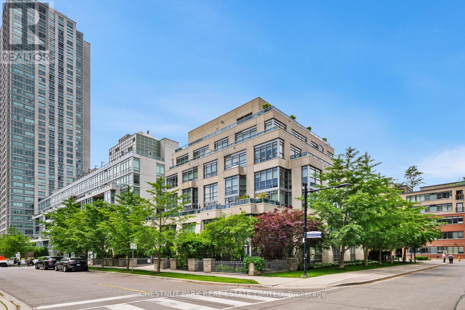 #107 150 HOMEWOOD AVENUE - 36