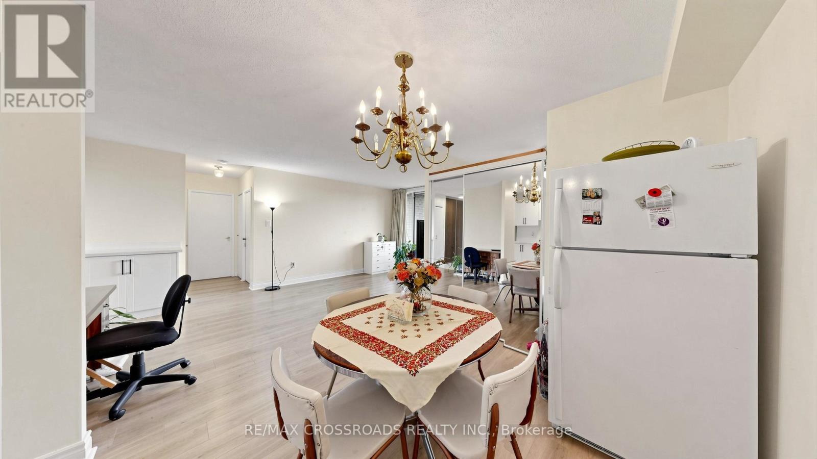 #411 15 TORRANCE ROAD - 12