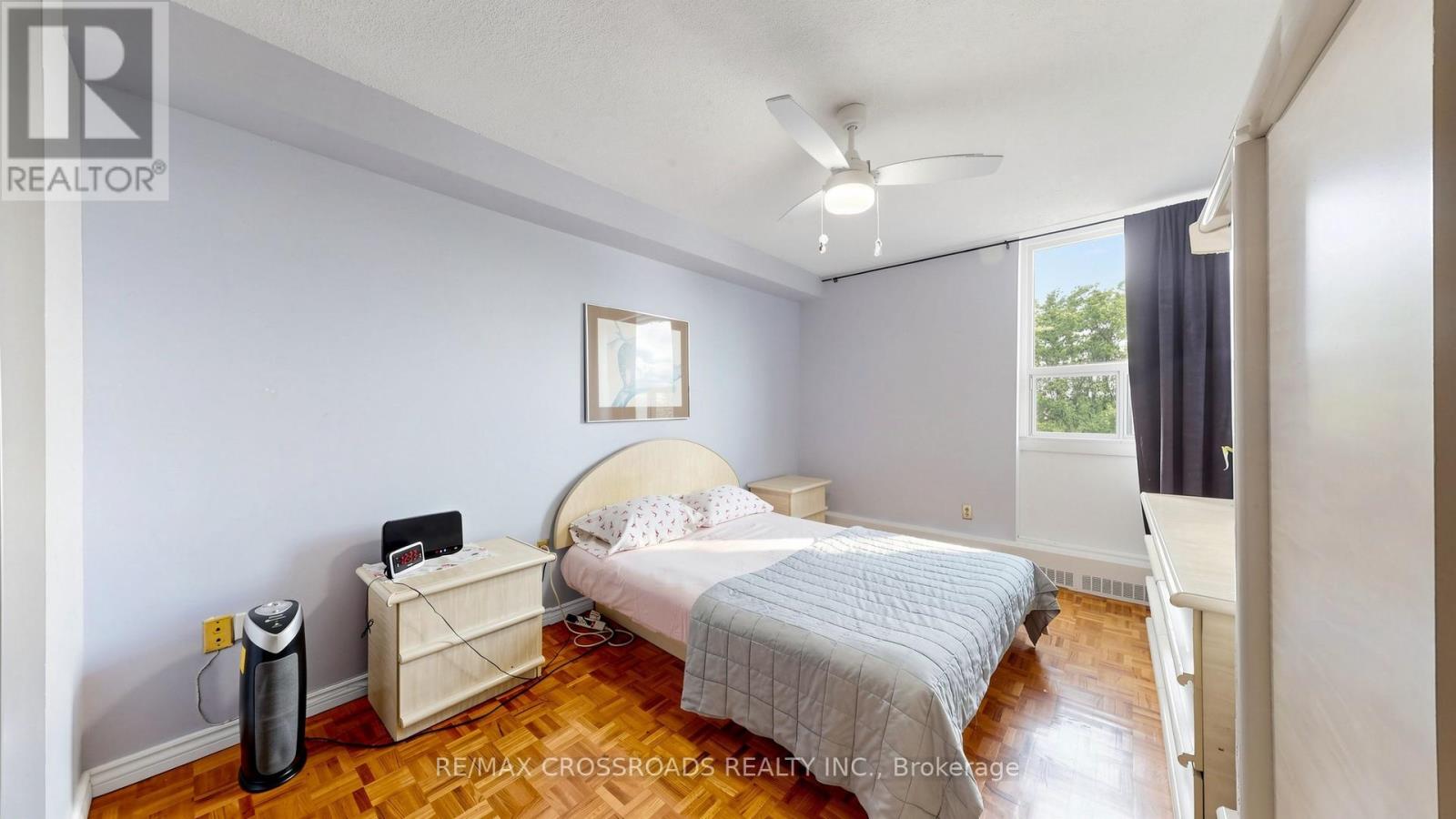 #411 15 TORRANCE ROAD - 18