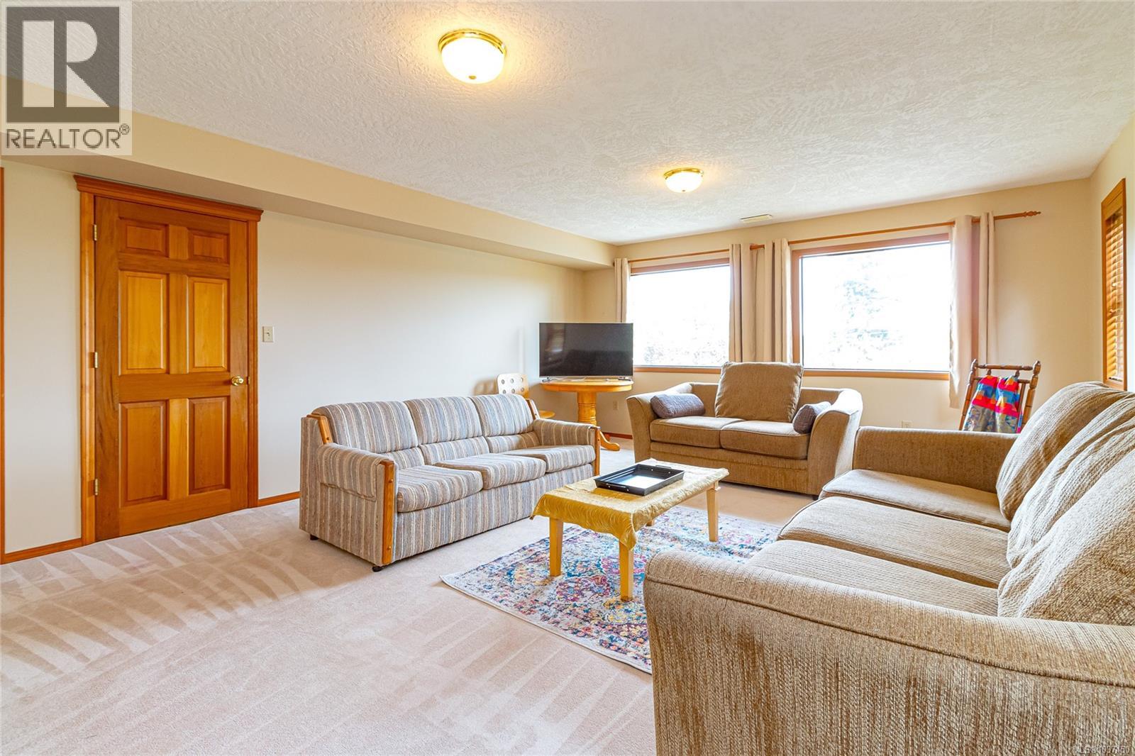 5 Highbank Rd - 32