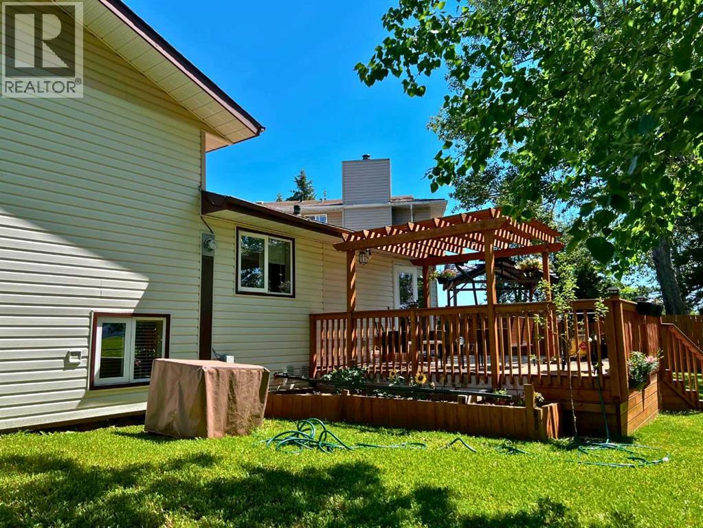 5404 46 Street - 25