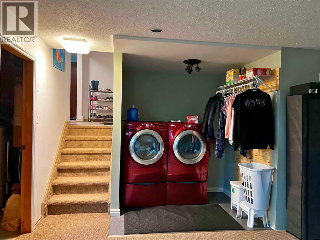 5404 46 Street - 24