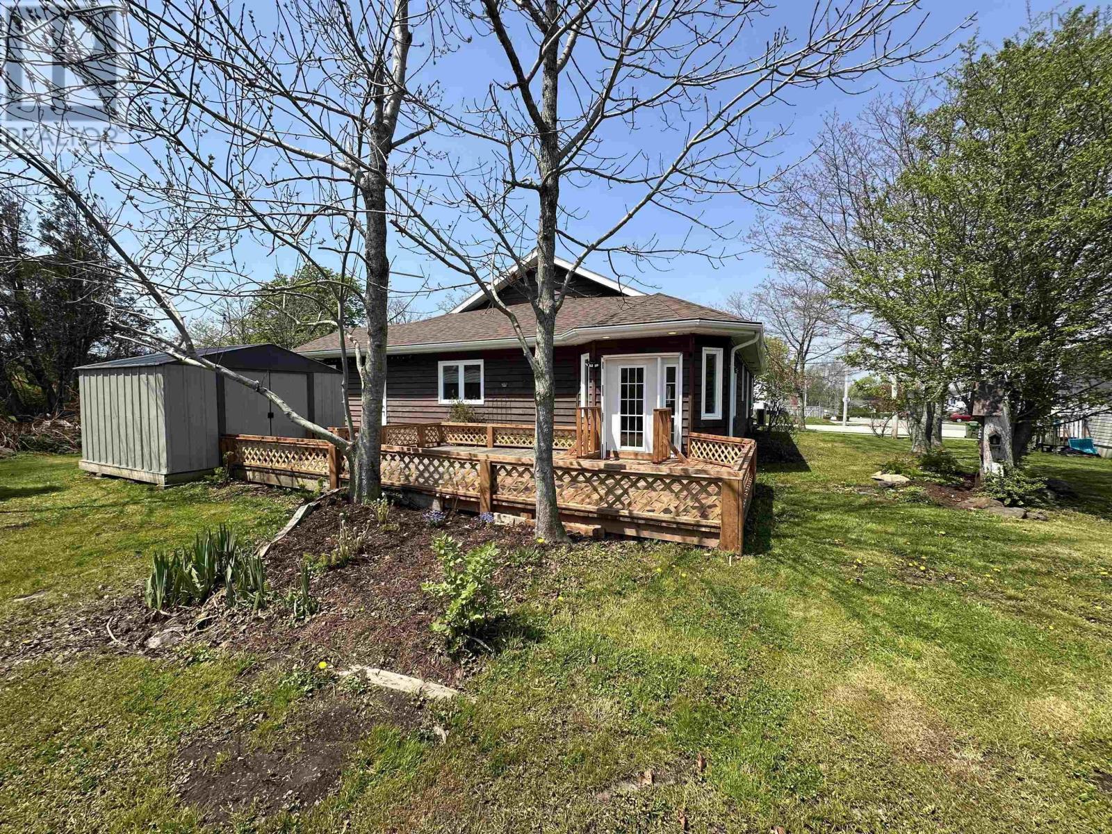 469 Brunswick Street - 24