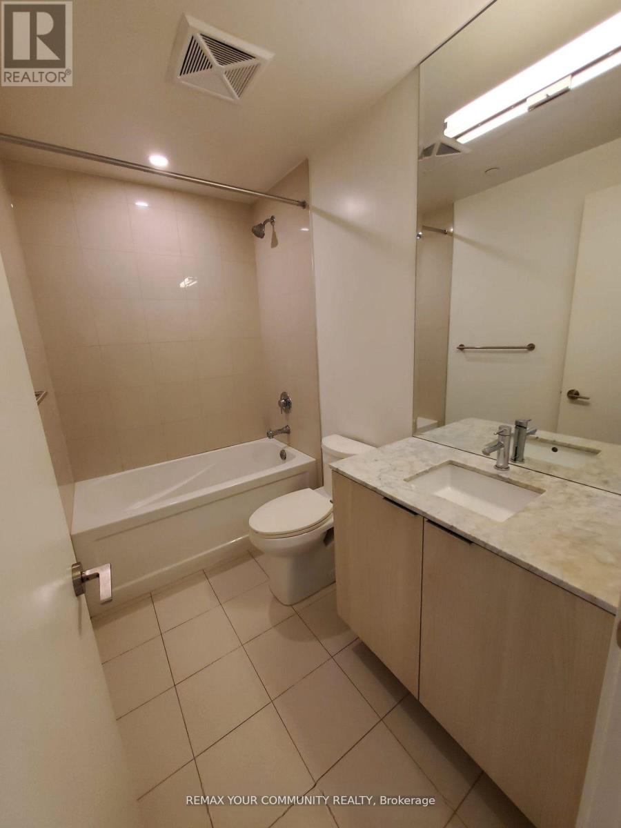 #408 15 QUEENS QUAY E - 5