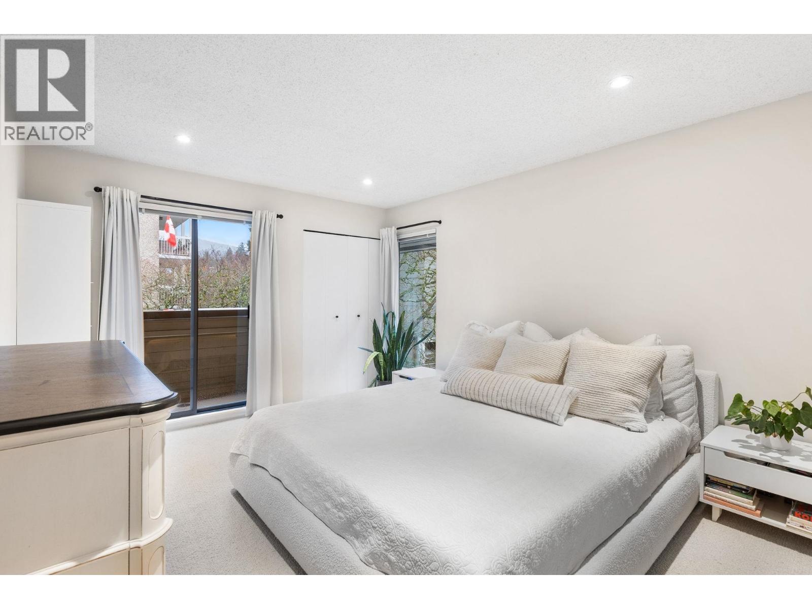 408 1363 CLYDE AVENUE, West Vancouver