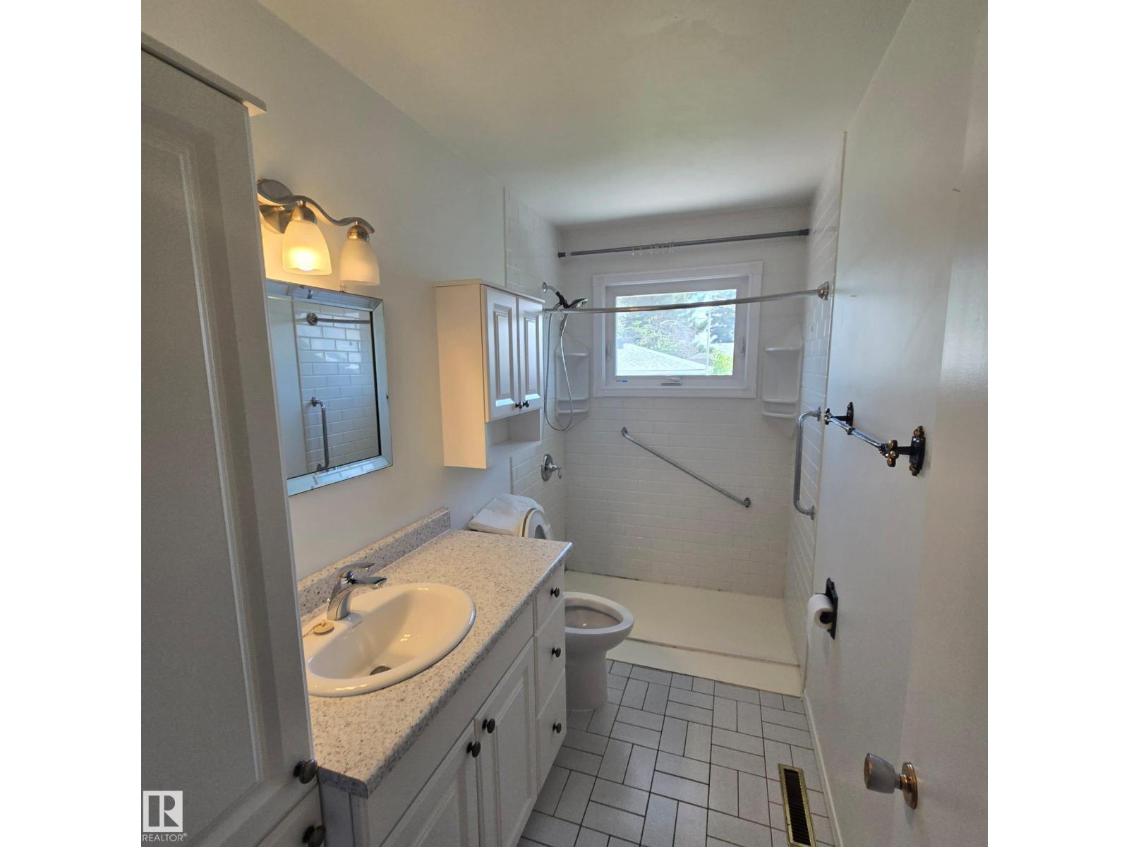 13007 79 Street NW - Photo 13