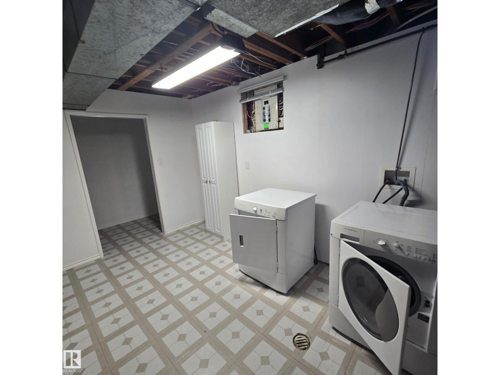13007 79 Street NW - Photo 22