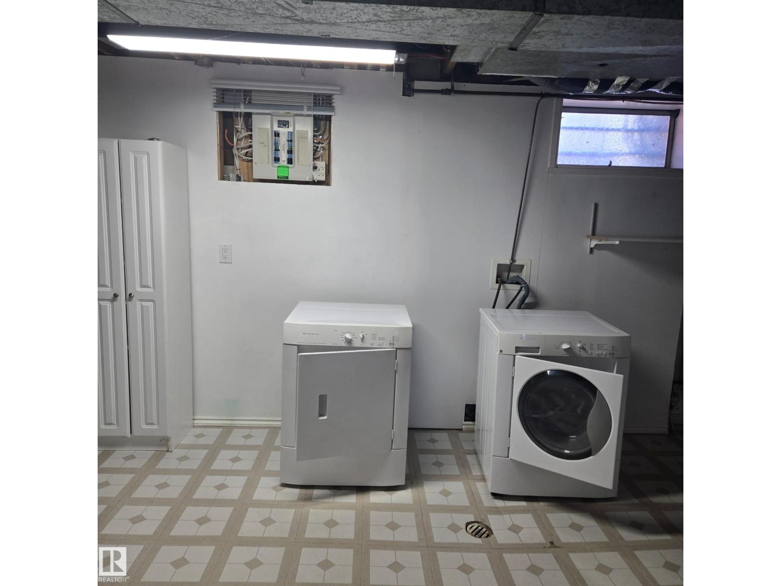13007 79 Street NW - Photo 23